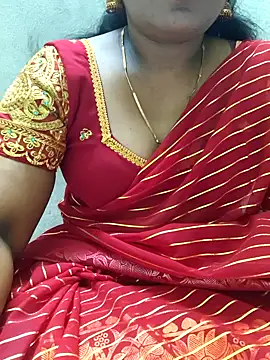 Snapshot of MaaliiiPonuTamil chatting on 05/26/26, 06:17 MaaliiiPonuTamil online show from 05/26/26, 06:17