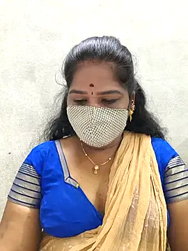 Snapshot of MaaliiiPonuTamil chatting on 05/03/26, 01:44 MaaliiiPonuTamil online show from 05/03/26, 01:44