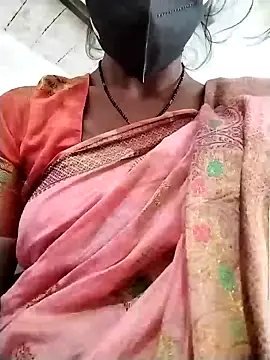 Snapshot of MAAYRA0809 chatting on 02/06/25, 07:35 MAAYRA0809 online show from 02/06/25, 07:35