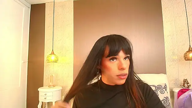 Snapshot of DannaDooll99 chatting on 11/10/25, 11:37 DannaDooll99 online show from 11/10/25, 11:37