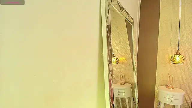 Snapshot of DannaDooll99 chatting on 11/15/25, 11:47 DannaDooll99 online show from 11/15/25, 11:47