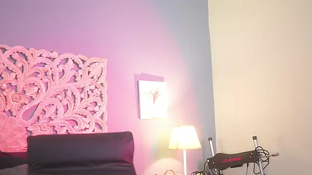 lupeebony online show from 09/11/25, 07:47
