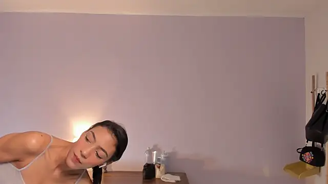 lupeebony online show from 07/09/26, 10:42