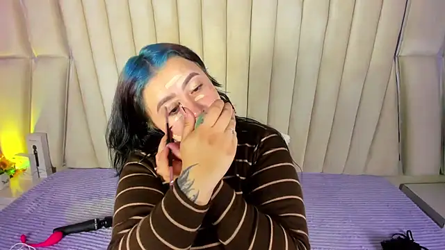 Victoria Rossy online show from 06/19/26, 10:15