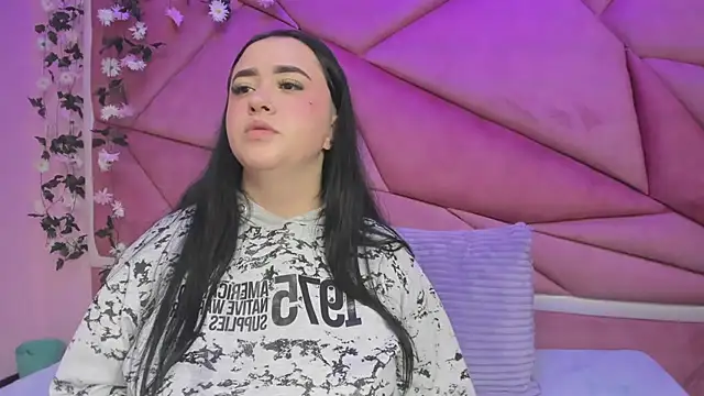 Victoria Rossy online show from 11/15/25, 08:35