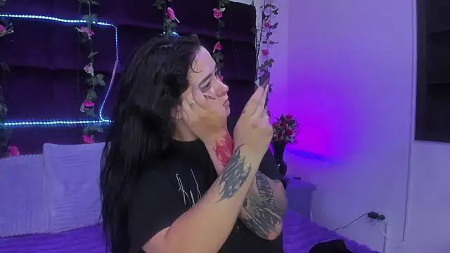 Victoria Rossy online show from 03/31/26, 09:06