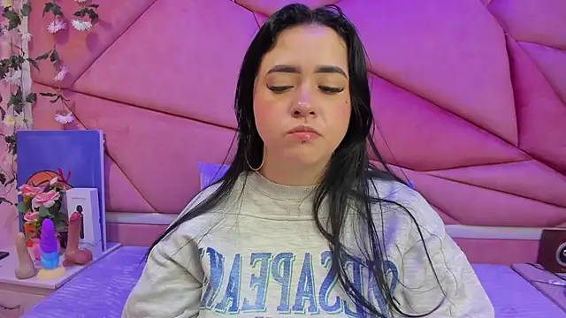 Victoria Rossy online show from 09/18/25, 07:28