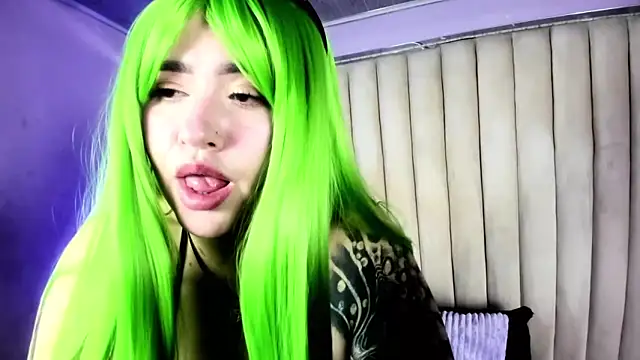Victoria Rossy online show from 06/11/26, 12:32