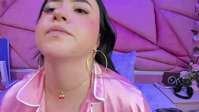 Victoria Rossy online show from 09/17/25, 07:49