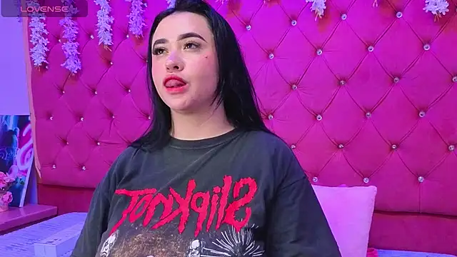 Victoria Rossy online show from 10/26/25, 02:56