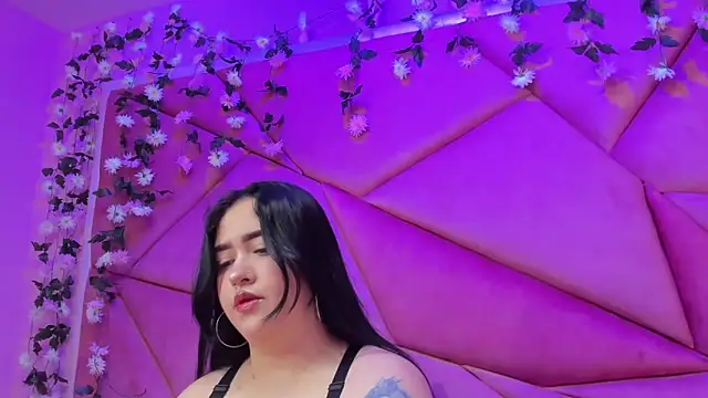 Victoria Rossy online show from 11/03/25, 07:39