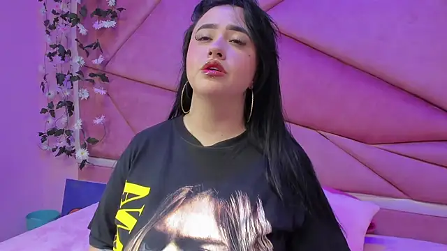 Victoria Rossy online show from 10/06/25, 07:36