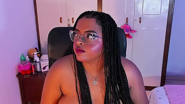 Snapshot of conielaurenth chatting on 09/15/25, 01:39 conielaurenth online show from 09/15/25, 01:39