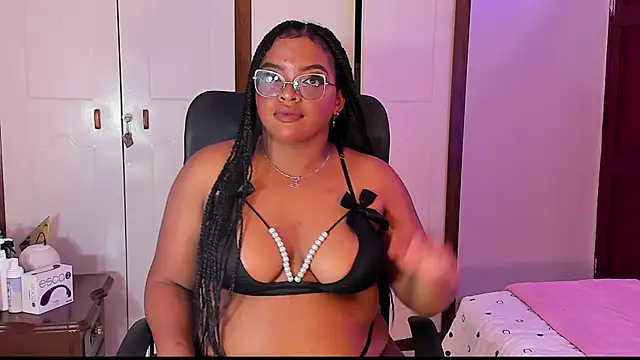 Snapshot of conielaurenth chatting on 09/12/25, 02:50 conielaurenth online show from 09/12/25, 02:50