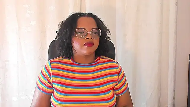 Snapshot of conielaurenth chatting on 11/09/25, 08:24 conielaurenth online show from 11/09/25, 08:24