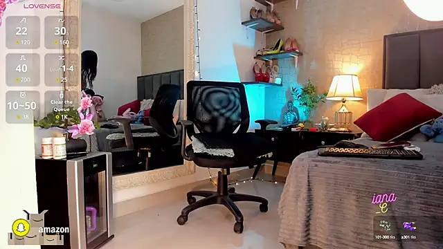 Snapshot of Mariana_c1 chatting on 03/14/25, 06:07 Mariana c1 online show from 03/14/25, 06:07