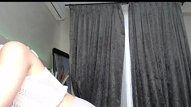 MiaRie online show from 05/06/26, 04:16