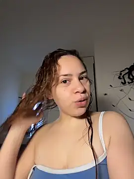 AgnesCampp online show from 11/13/25, 05:50