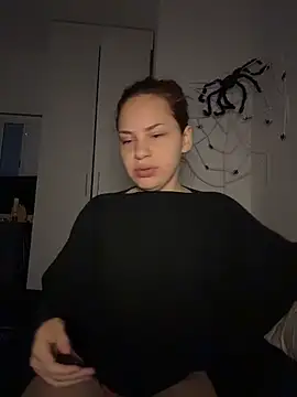 AgnesCampp online show from 12/18/25, 12:16