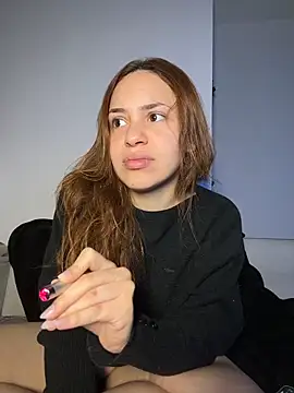 AgnesCampp online show from 10/31/25, 10:05