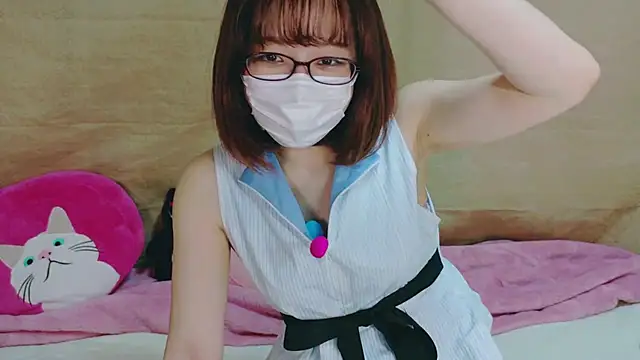 Snapshot of Arisa_san__ chatting on 12/03/24, 06:21 Arisa san online show from 12/03/24, 06:21