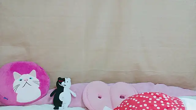 Snapshot of Arisa_san__ chatting on 01/06/25, 04:13 Arisa san online show from 01/06/25, 04:13