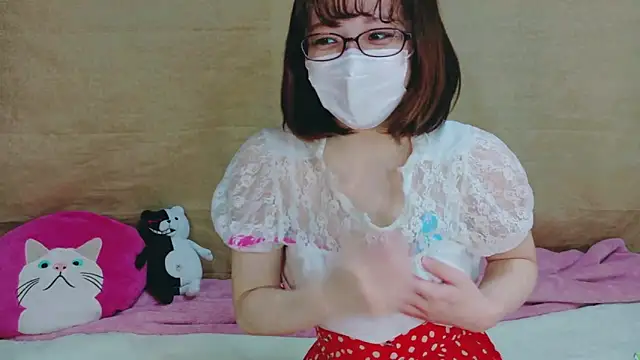 Snapshot of Arisa_san__ chatting on 12/12/24, 10:13 Arisa san online show from 12/12/24, 10:13