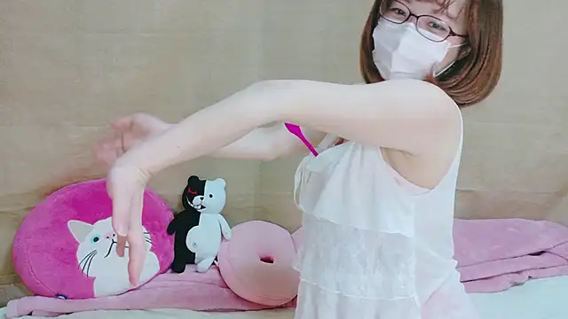 Snapshot of Arisa_san__ chatting on 12/04/24, 06:16 Arisa san online show from 12/04/24, 06:16