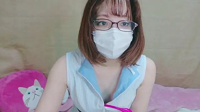 Snapshot of Arisa_san__ chatting on 12/08/24, 04:07 Arisa san online show from 12/08/24, 04:07