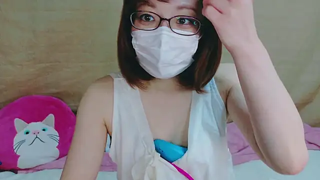 Snapshot of Arisa_san__ chatting on 12/04/24, 10:07 Arisa san online show from 12/04/24, 10:07