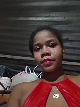Snapshot of Luciia_cute chatting on 05/13/26, 01:01 Luciia cute online show from 05/13/26, 01:01