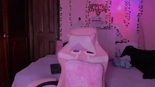 gabyye capprins online show from 11/14/25, 12:03