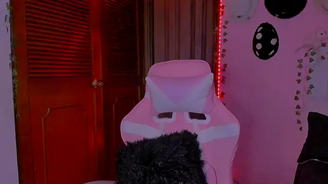 gabyye capprins online show from 09/10/25, 09:36