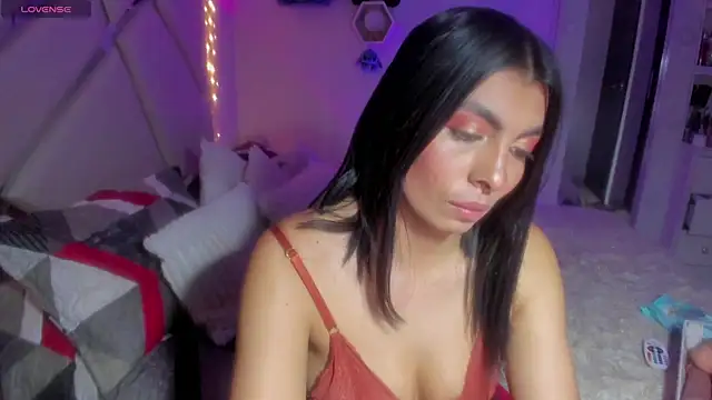 roxannkanneth   online show from 10/04/25, 01:29