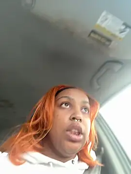 Snapshot of Jayhoney25 chatting on 10/27/25, 03:57 Jayhoney25 online show from 10/27/25, 03:57