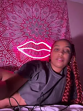 Snapshot of Jayhoney25 chatting on 03/09/25, 10:08 Jayhoney25 online show from 03/09/25, 10:08