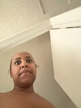 Snapshot of Jayhoney25 chatting on 03/04/25, 09:54 Jayhoney25 online show from 03/04/25, 09:54