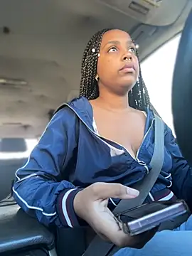 Snapshot of Jayhoney25 chatting on 10/15/25, 03:20 Jayhoney25 online show from 10/15/25, 03:20