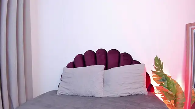 SweetGirl       online show from 04/29/26, 12:20