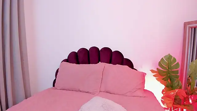 SweetGirl       online show from 04/19/26, 09:32