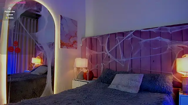 Snapshot of SweetGirl______ chatting on 10/25/25, 11:20 SweetGirl online show from 10/25/25, 11:20