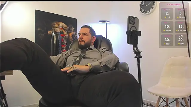 Ethan Castellano online show from 11/17/25, 08:02