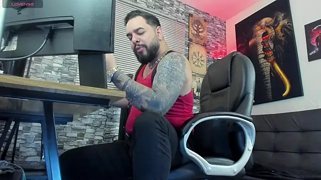 Snapshot of Ethan_Castellano chatting on 07/16/26, 11:24 Ethan Castellano online show from 07/16/26, 11:24
