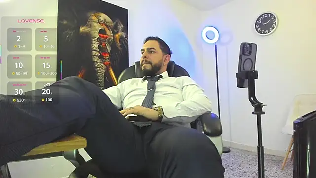 Snapshot of Ethan_Castellano chatting on 10/05/25, 10:55 Ethan Castellano online show from 10/05/25, 10:55