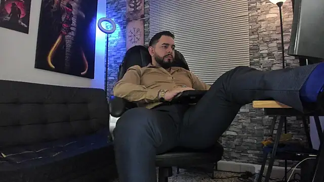 Ethan Castellano online show from 04/14/26, 09:31