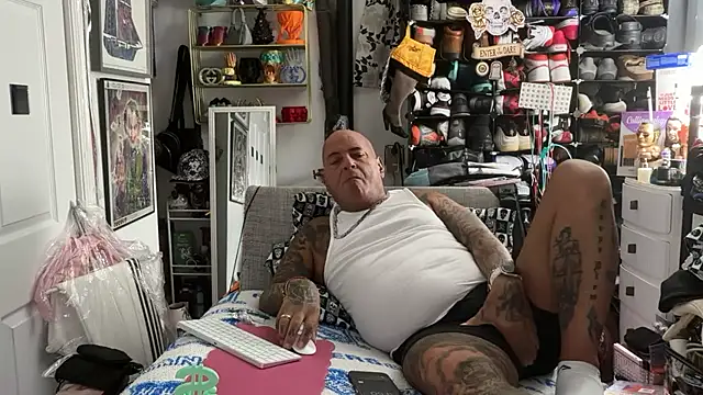 joeytatts66 online show from 02/05/26, 02:51