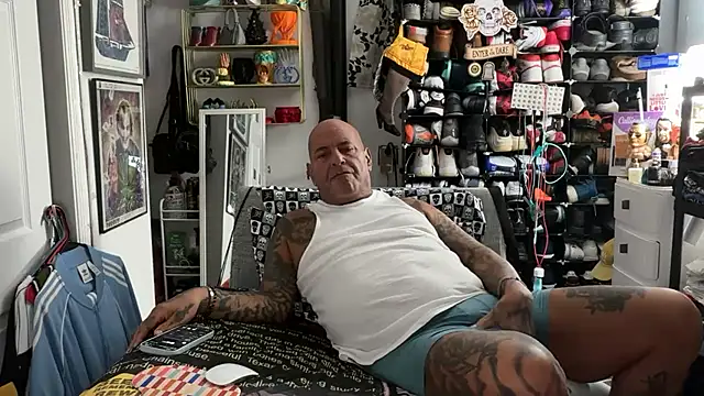 joeytatts66 online show from 01/09/26, 02:40