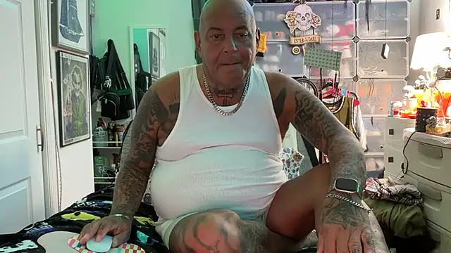 joeytatts66 online show from 10/06/25, 01:07