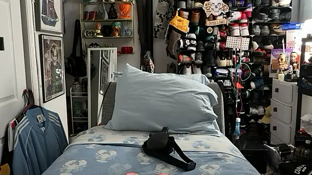 joeytatts66 online show from 01/12/26, 03:24