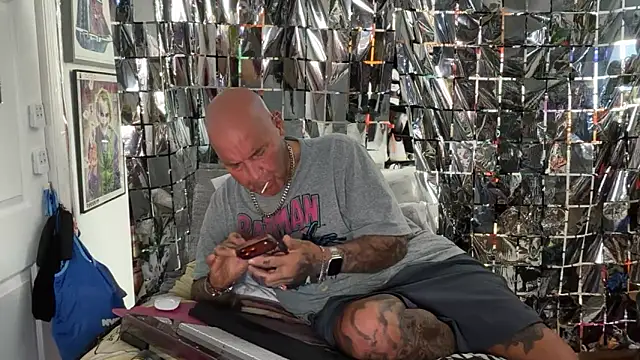 joeytatts66 online show from 04/08/26, 01:29